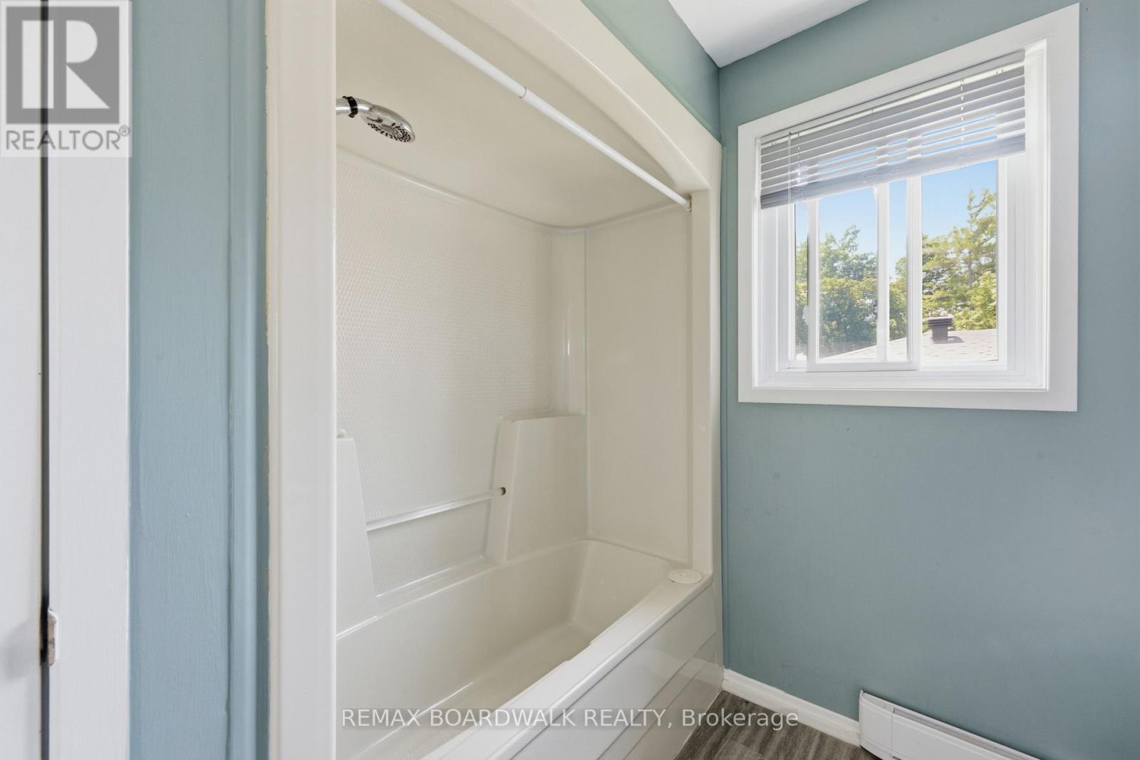 264 BIRCH AVENUE - 32