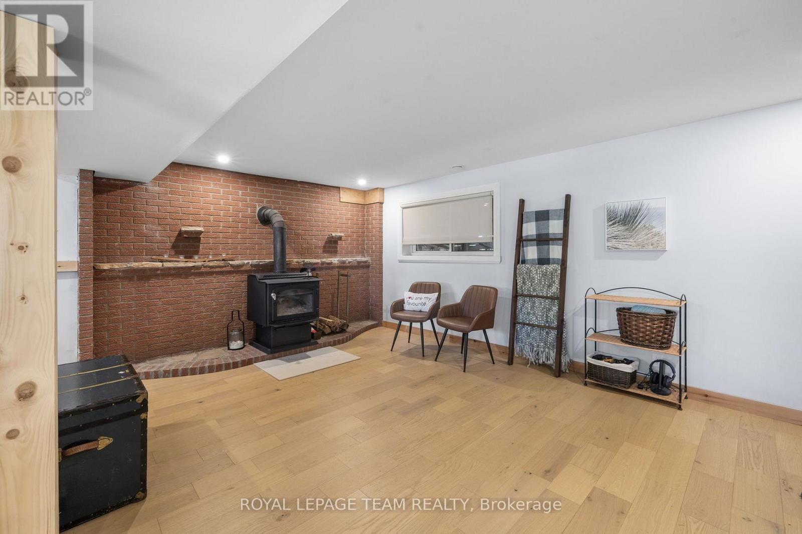 1683 RIVER ROAD - Image 31