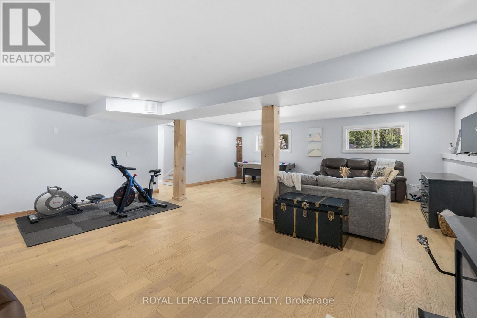 1683 RIVER ROAD - Image 32