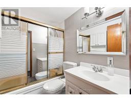 524 Silverthorn Avenue, Toronto, ON M6M3H7 Photo 29