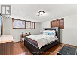 524 Silverthorn Avenue, Toronto, ON M6M3H7 Photo 27