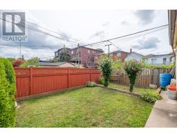 524 Silverthorn Avenue, Toronto, ON M6M3H7 Photo 36