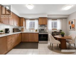 Laundry room - 524 Silverthorn Avenue, Toronto, ON M6M3H7 Photo 8