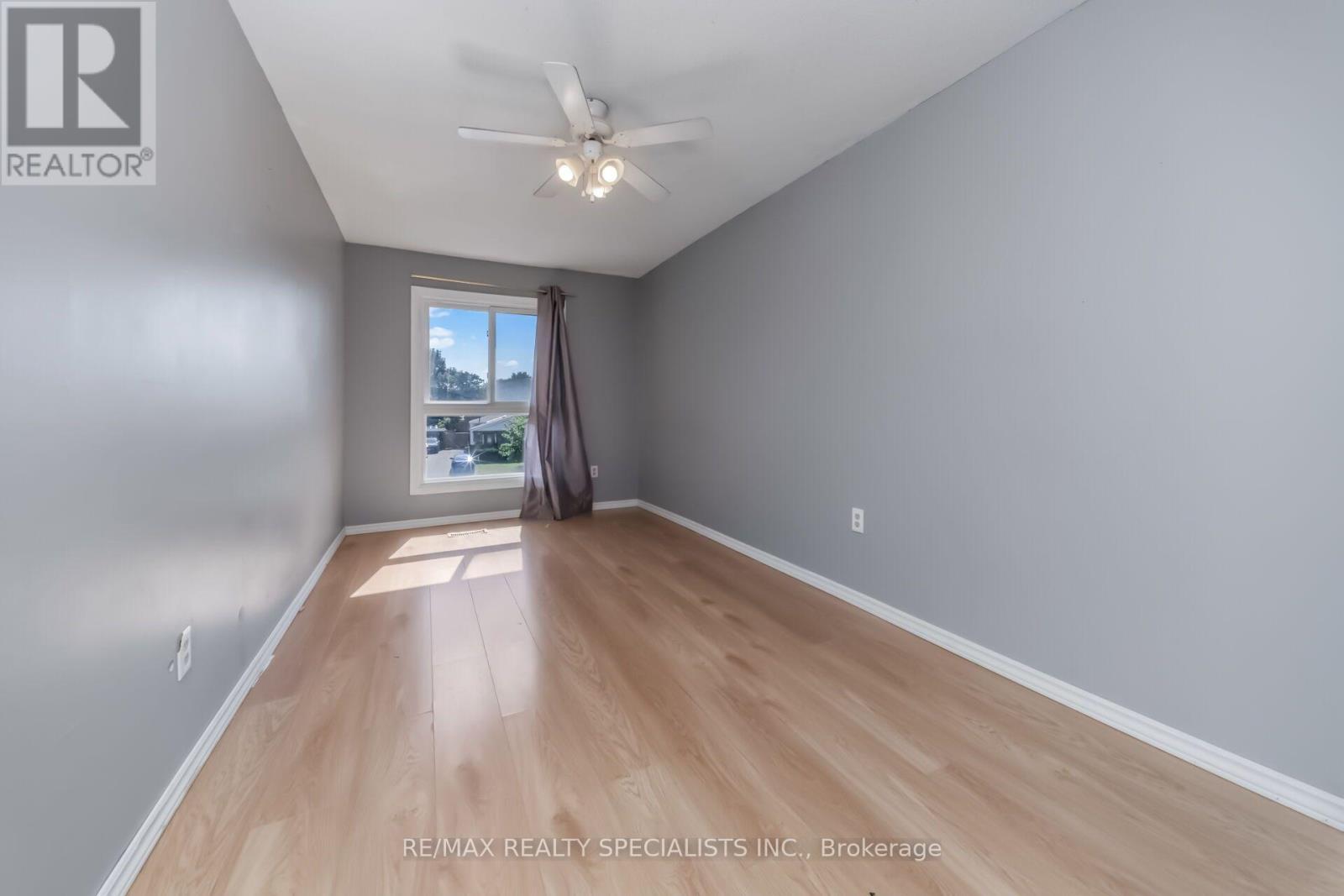 33 GREENWICH CIRCLE - 28