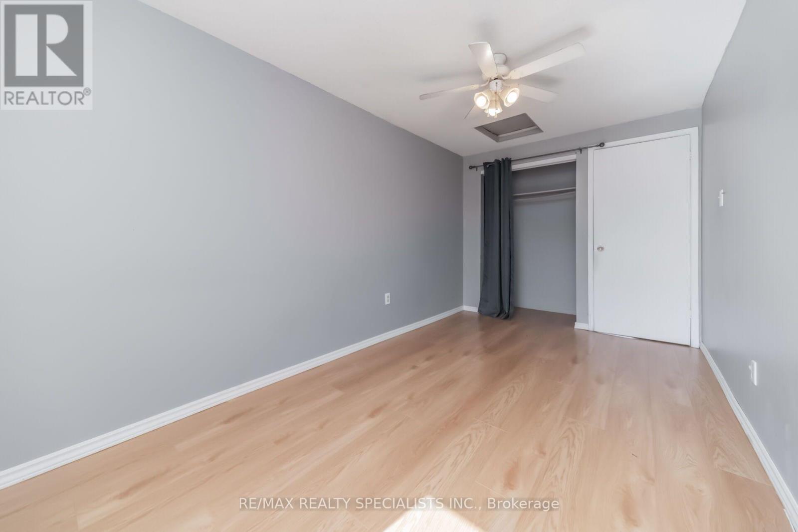 33 GREENWICH CIRCLE - 29