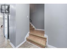 33 Greenwich Circle, Brampton, ON L6S2E6 Photo 21
