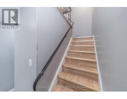 33 Greenwich Circle, Brampton, ON L6S2E6 Photo 22