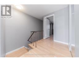 33 Greenwich Circle, Brampton, ON L6S2E6 Photo 23