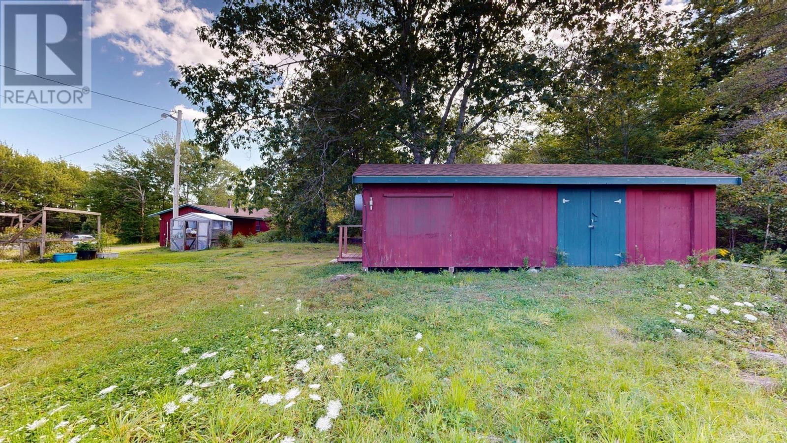 1214 Old Port Mouton Road - 33
