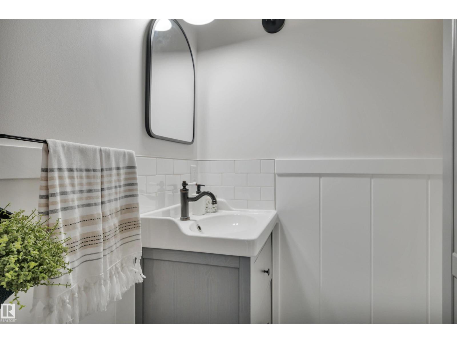 #58 9535 217 ST NW - 18