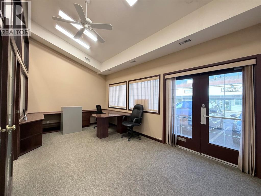9824 97 Avenue - Photo 33