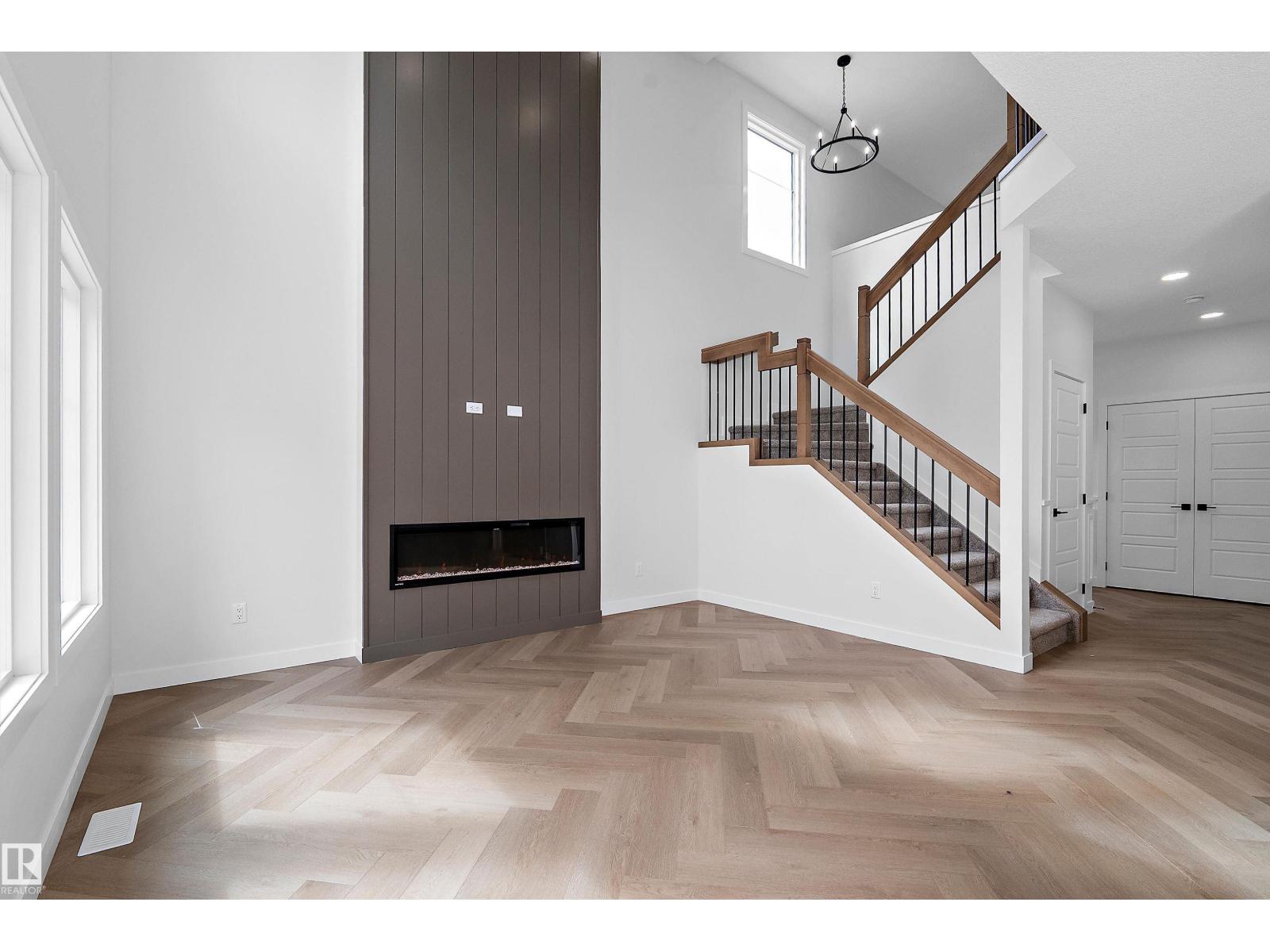 1737 Crossbill LO NW - Image 6