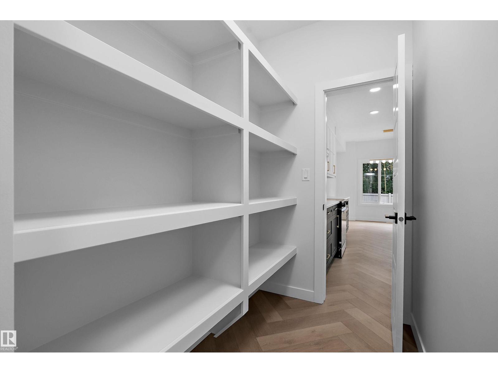 1737 Crossbill LO NW - 15