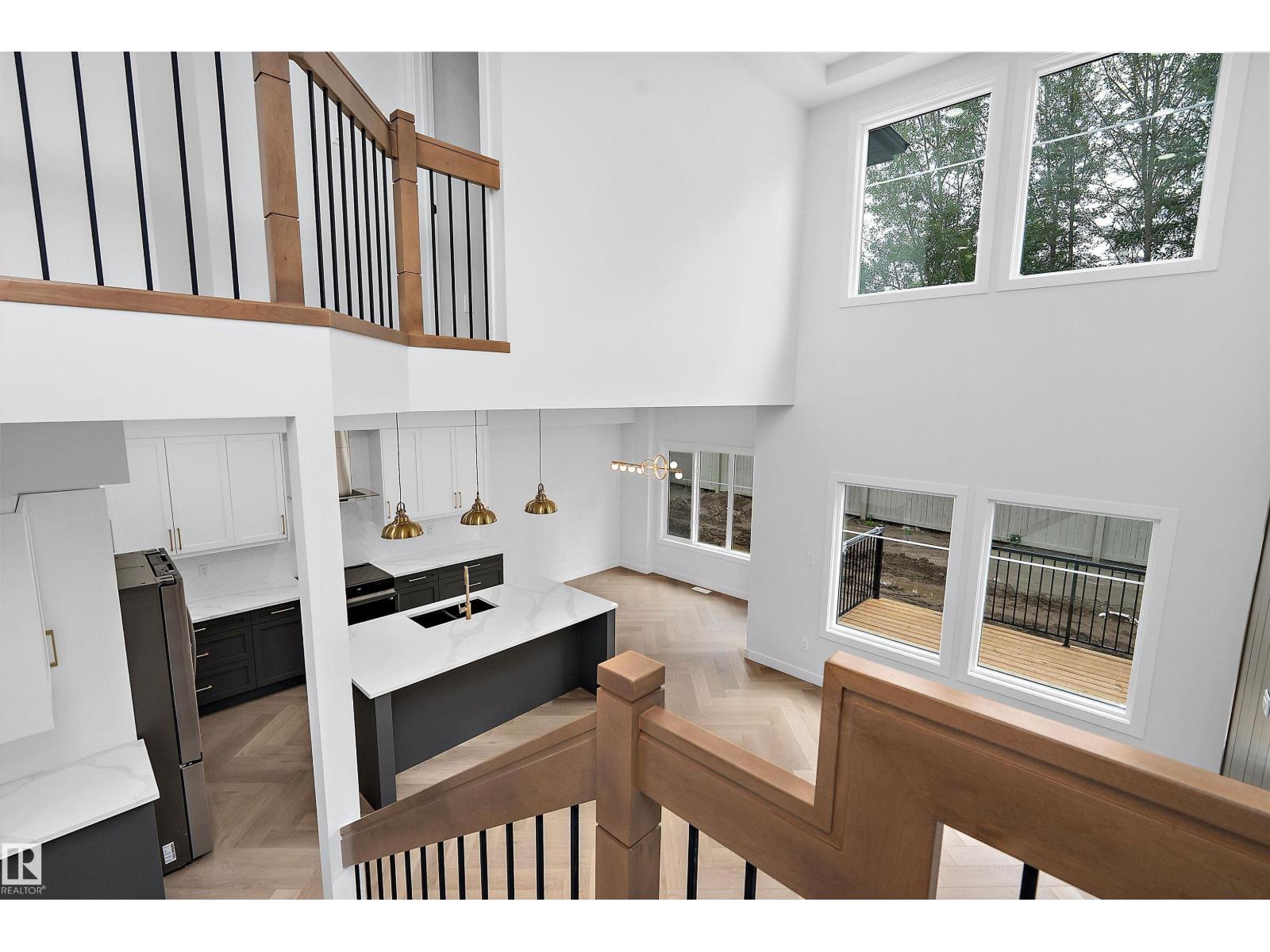1737 Crossbill LO NW - 18