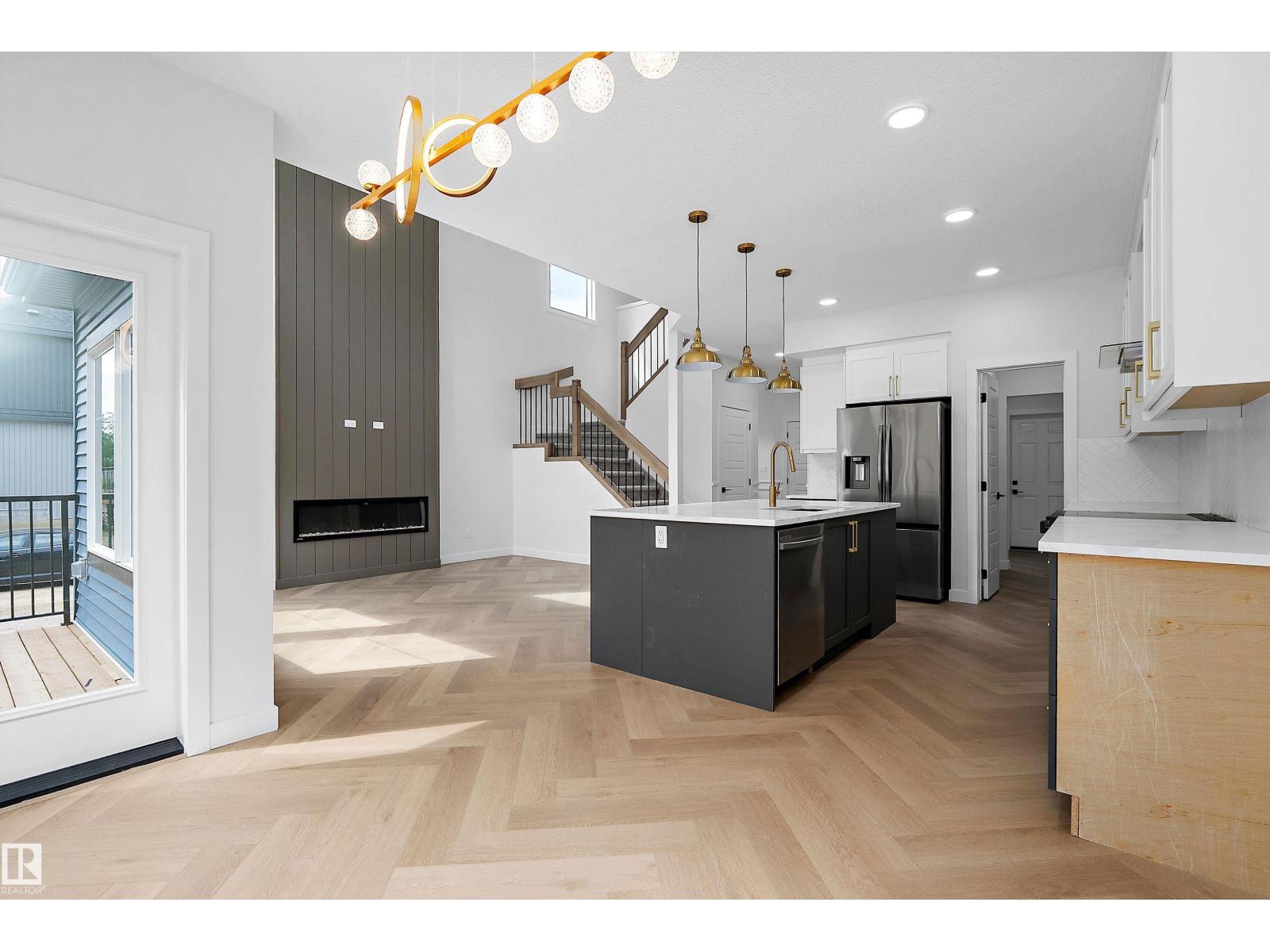1737 Crossbill LO NW - Image 14