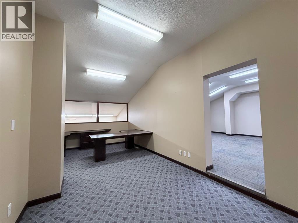 9824 97 Avenue - Photo 38