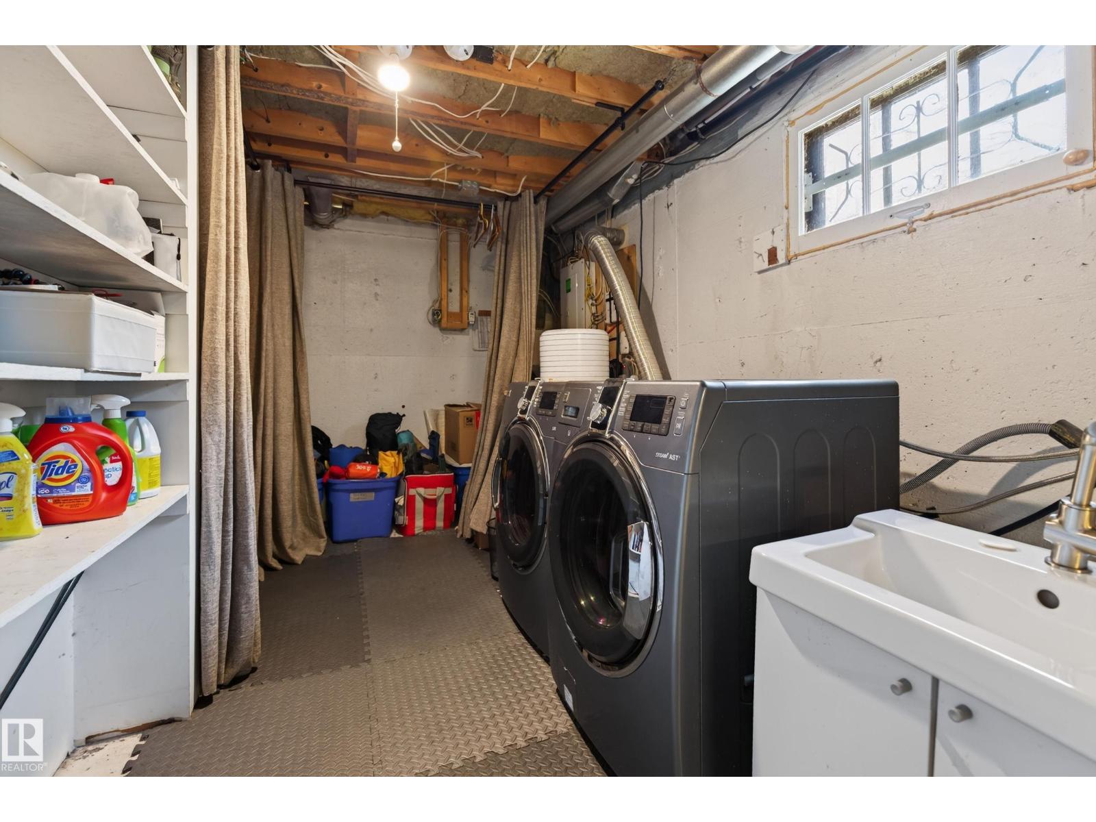 6806 110 ST NW - 32