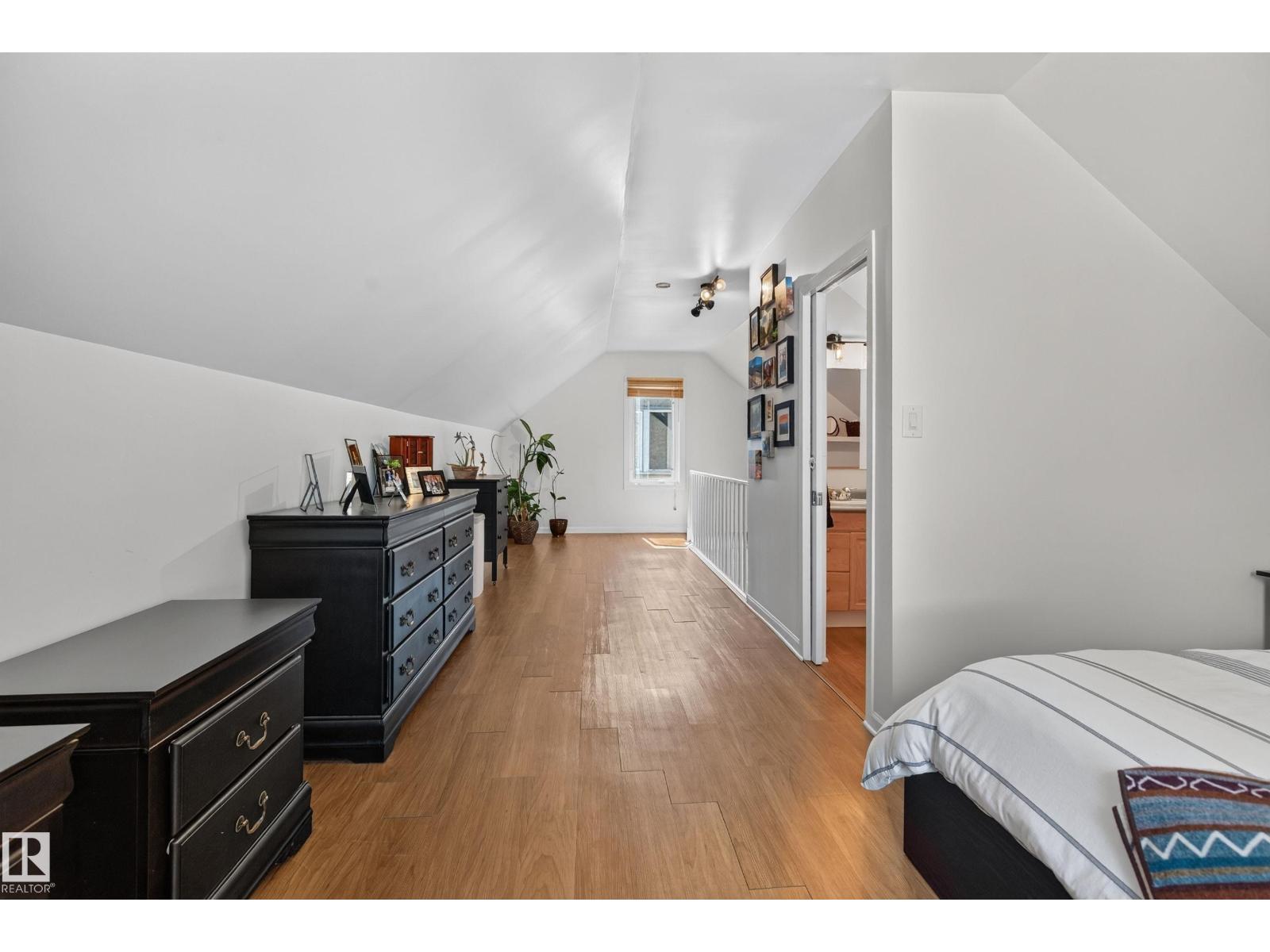 6806 110 ST NW - Image 24
