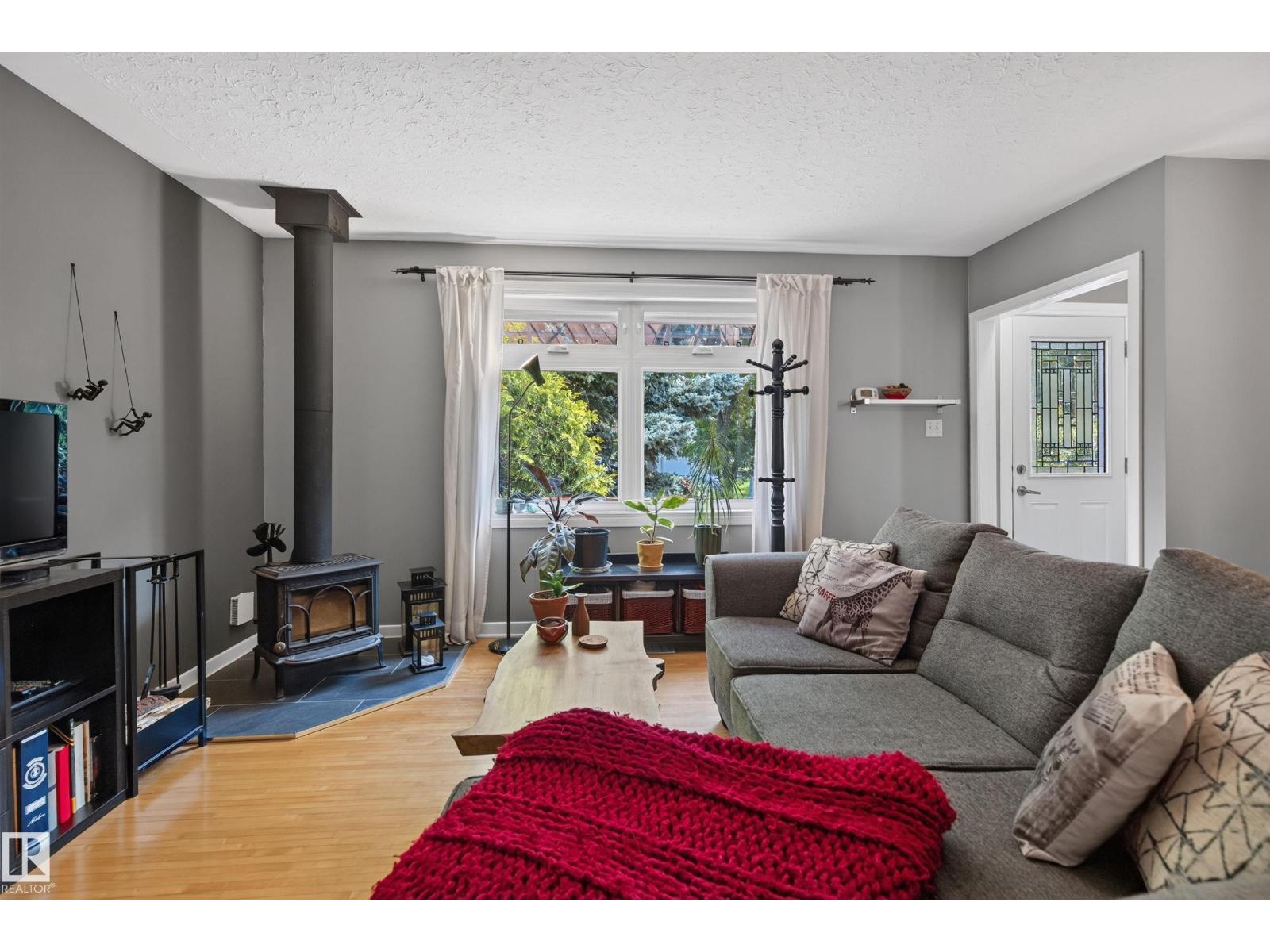 6806 110 ST NW - Image 8