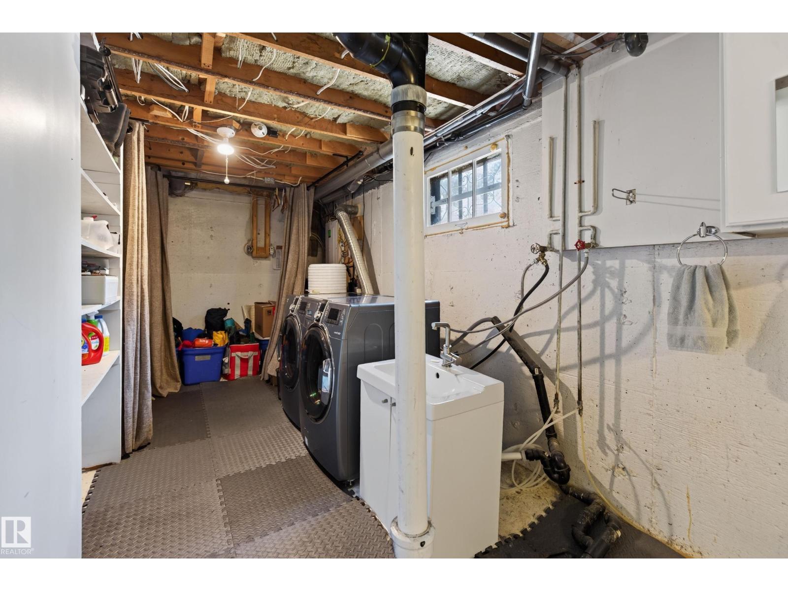 6806 110 ST NW - 29