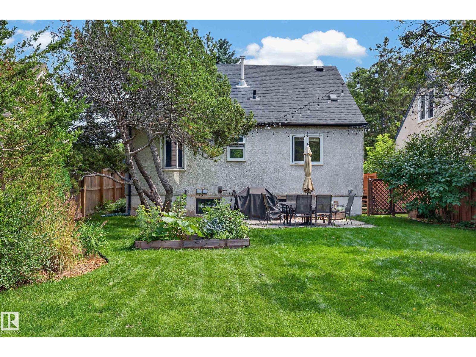6806 110 ST NW - 36