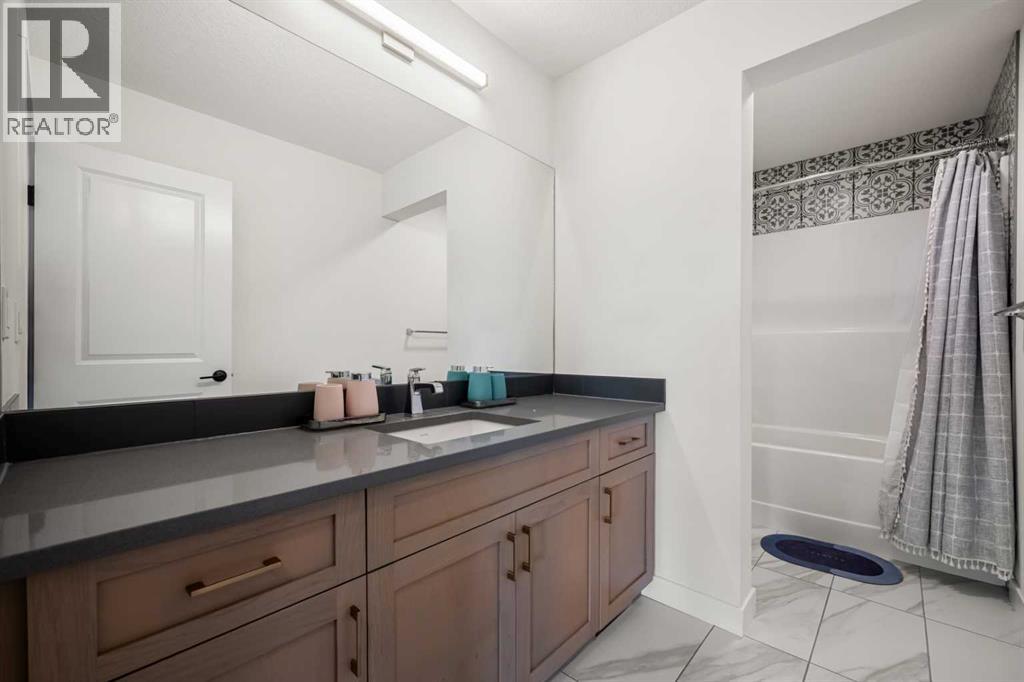 52 Cranbrook Cape SE - Image 37