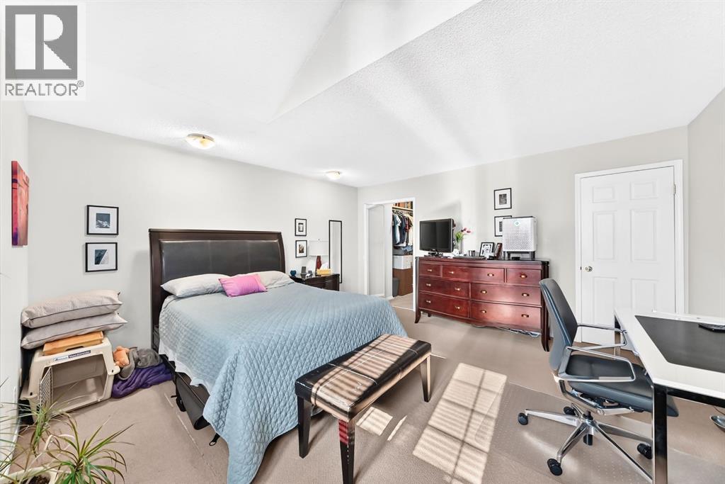 #114 1607 11 Avenue SW - 21