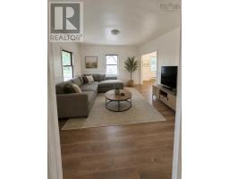 4pc Bathroom - 176 Argyle Street, Sydney, NS B1S2V7 Photo 7