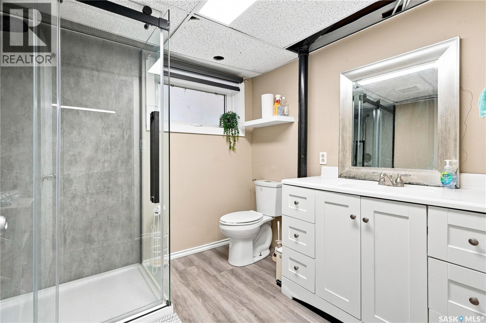 2848 Retallack STREET - 41