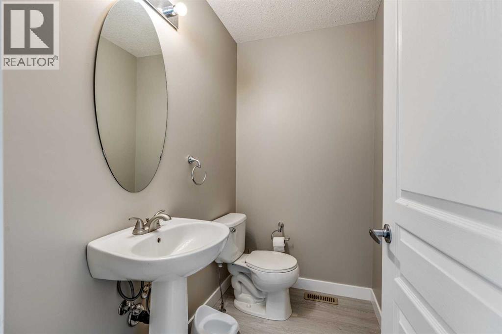 #2 237 Silkstone Road W - 8