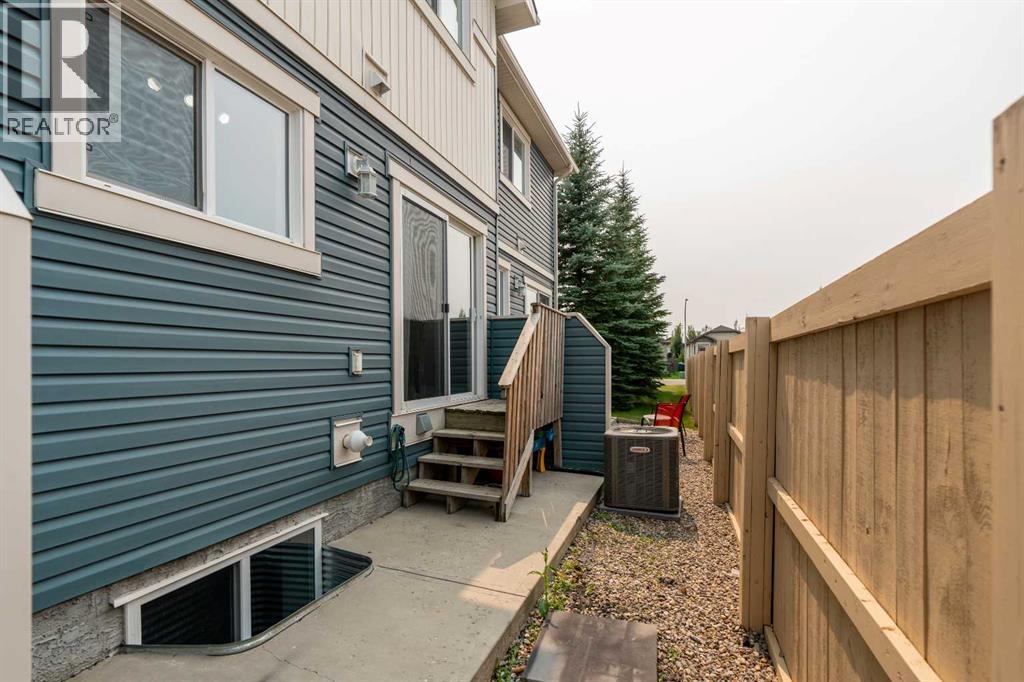 #2 237 Silkstone Road W - 26