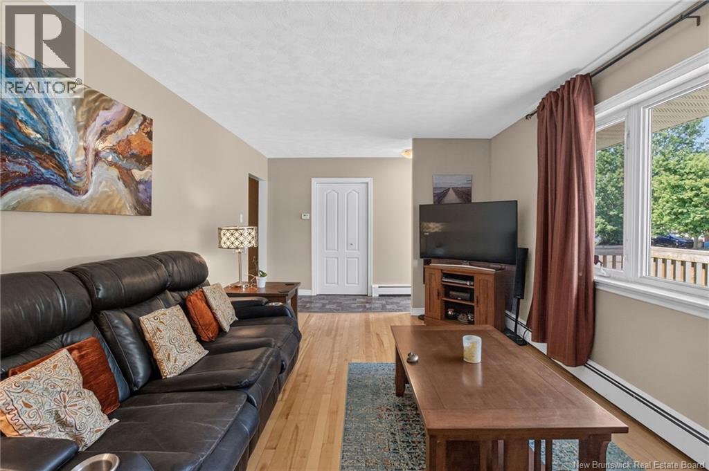 38 Lindsay Street - 8