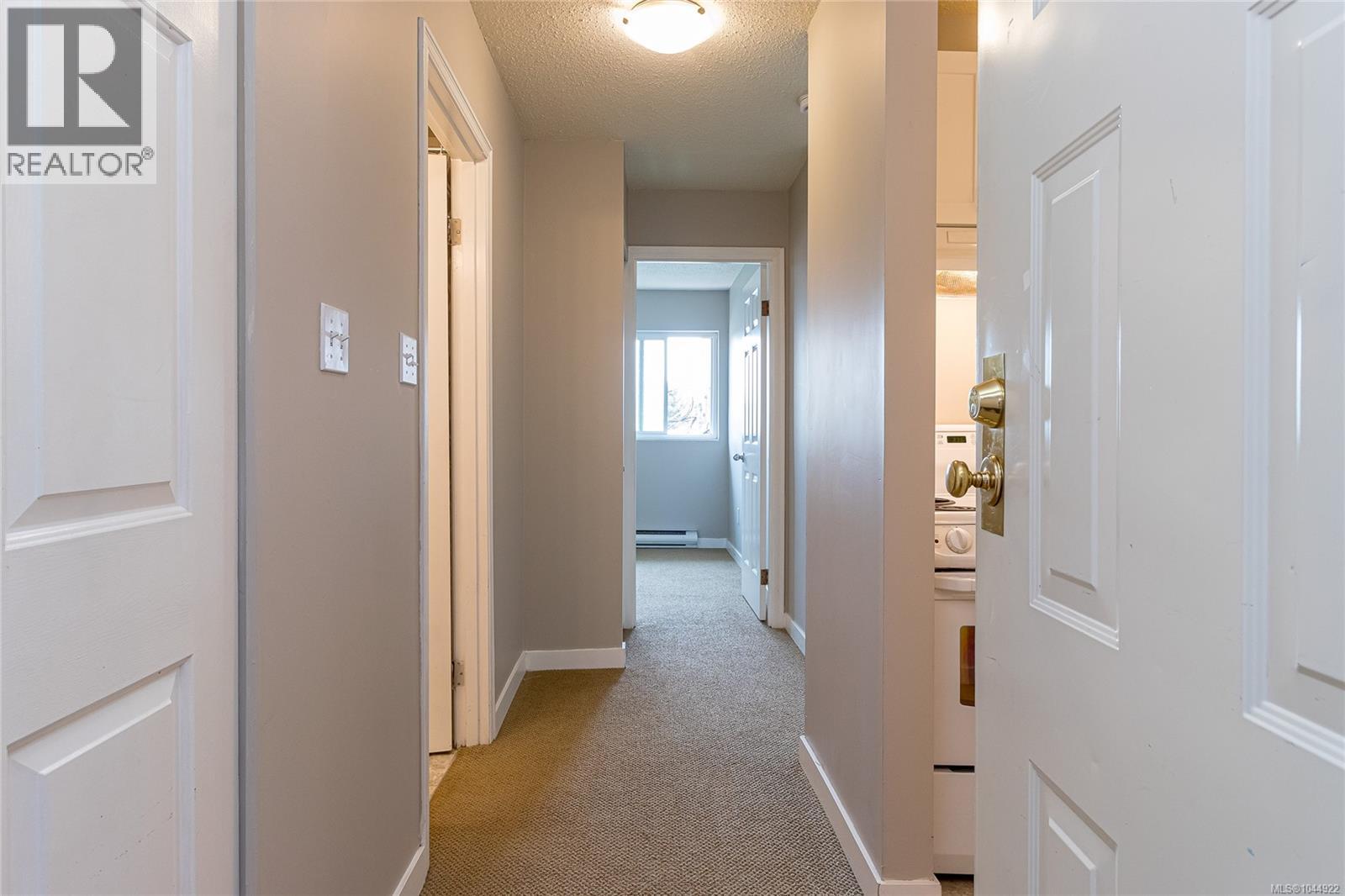 #310 2515 Alexander St - Image 4