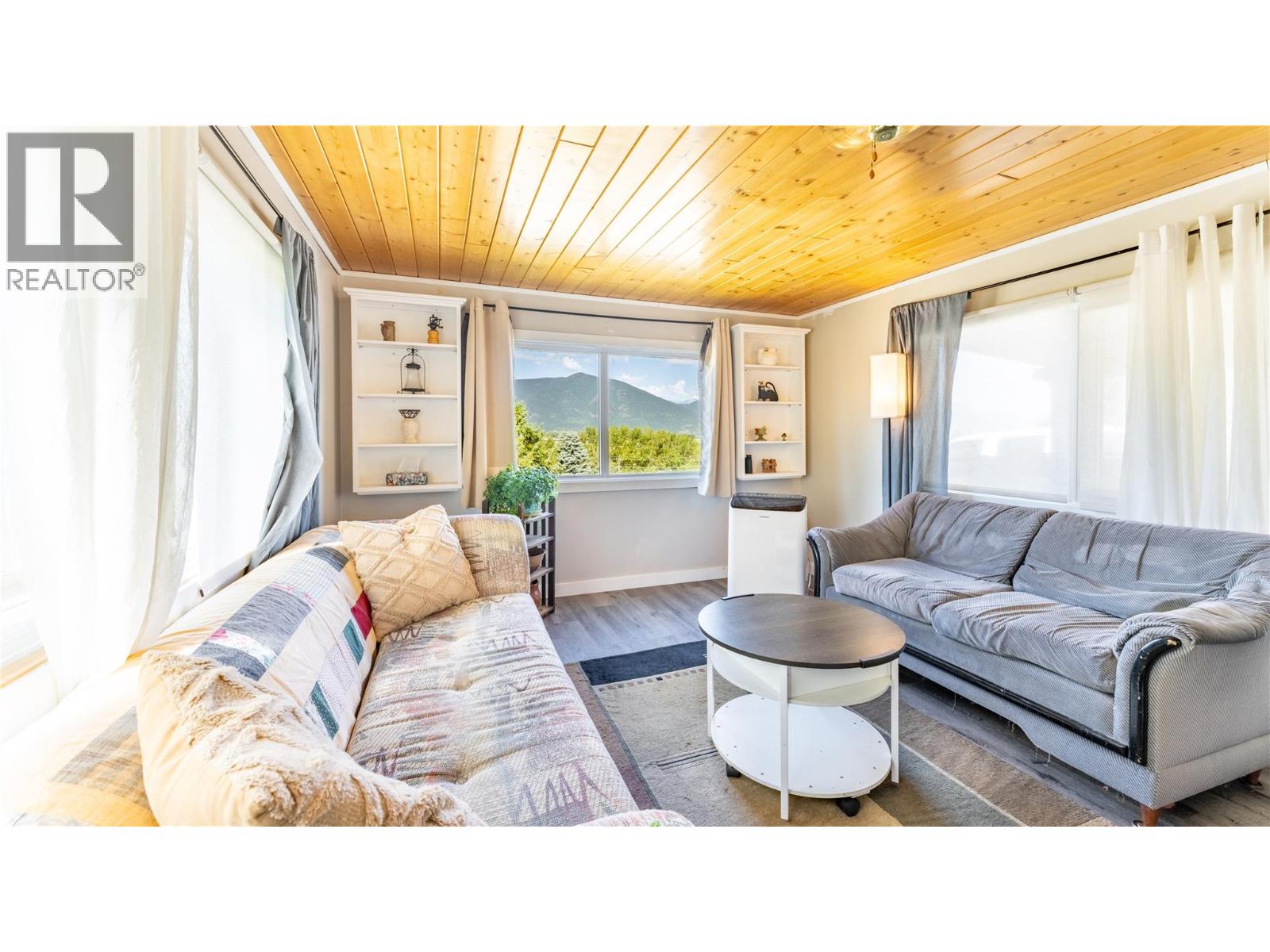 #47 445 6th Avenue N - 7
