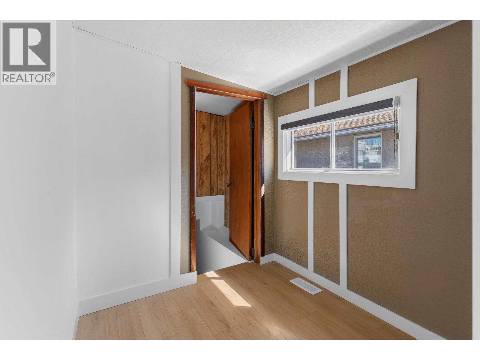 Photo 19 of 39 — 1510 ALWARD STREET · Prince George, BC