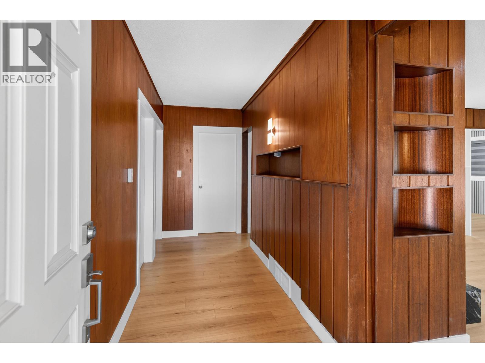 Photo 9 of 39 — 1510 ALWARD STREET · Prince George, BC