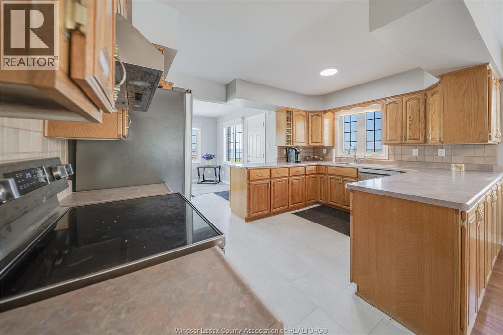 13902 RIVERSIDE DRIVE - 10