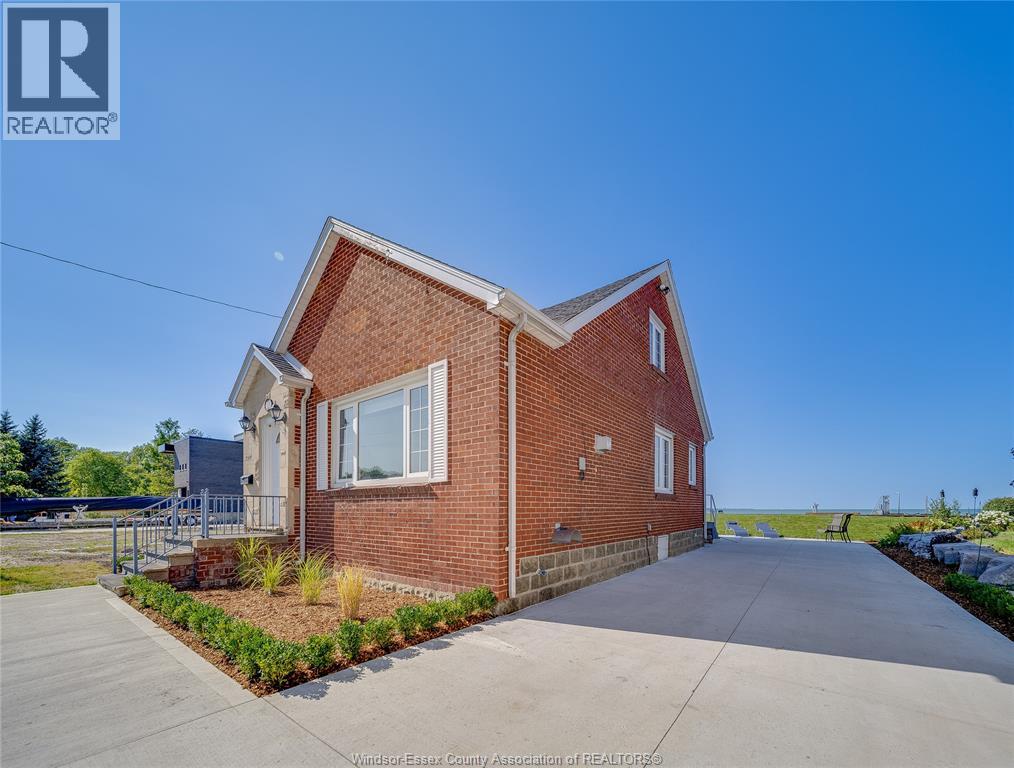 13902 RIVERSIDE DRIVE - 2