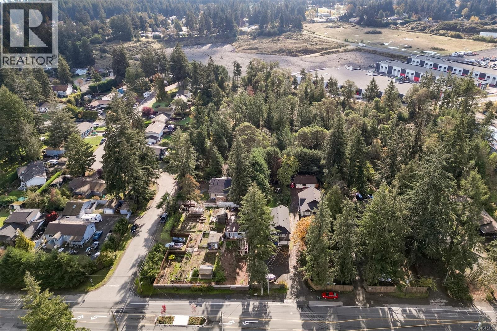 2329/2333 Sooke Rd - 16