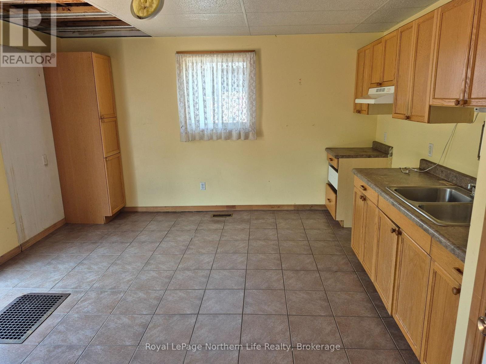 460 EARL STREET, Mattawa — photo 3