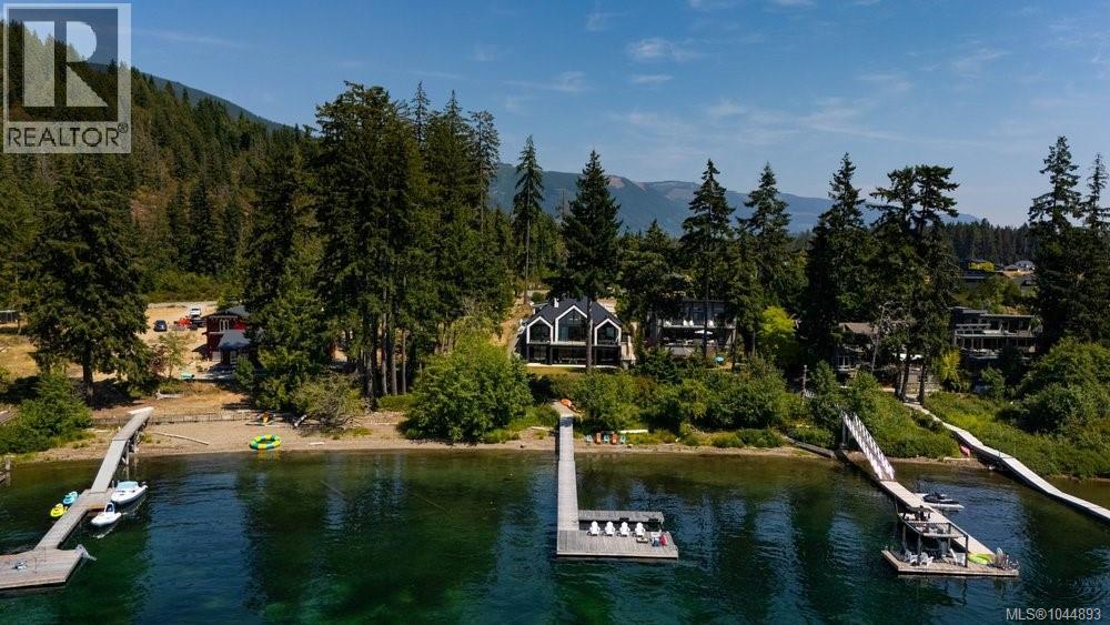 7380 Lakefront Dr - 66