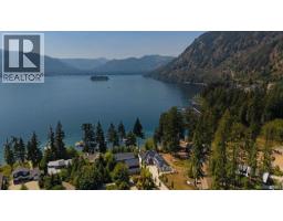 Kitchen - 7380 Lakefront Dr, Lake Cowichan, BC V0R2G1 Photo 6