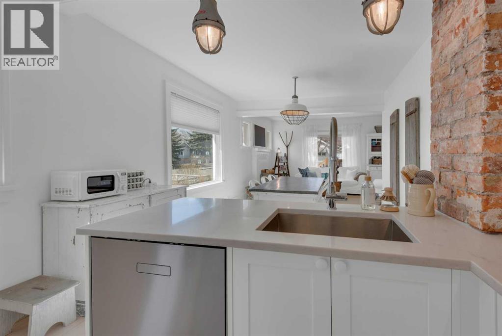 1312 4 Street NW - 12