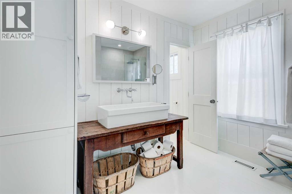1312 4 Street NW - 20