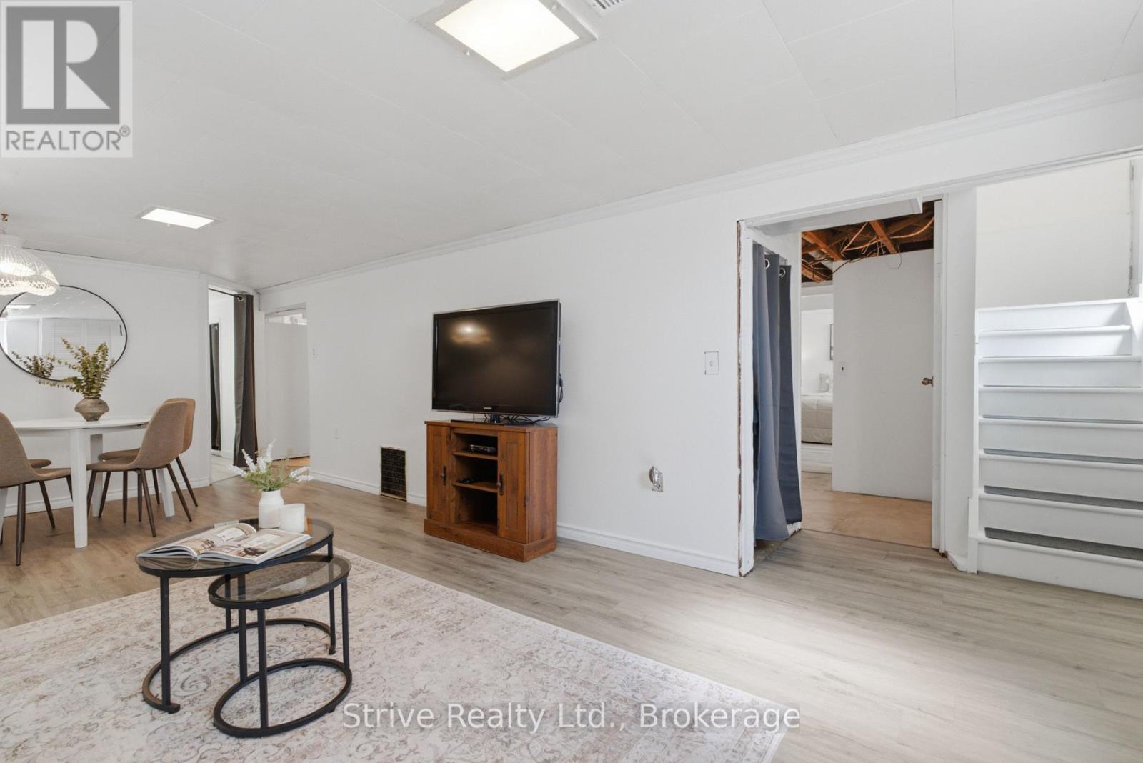 7 ADMIRAL ROAD - Image 25