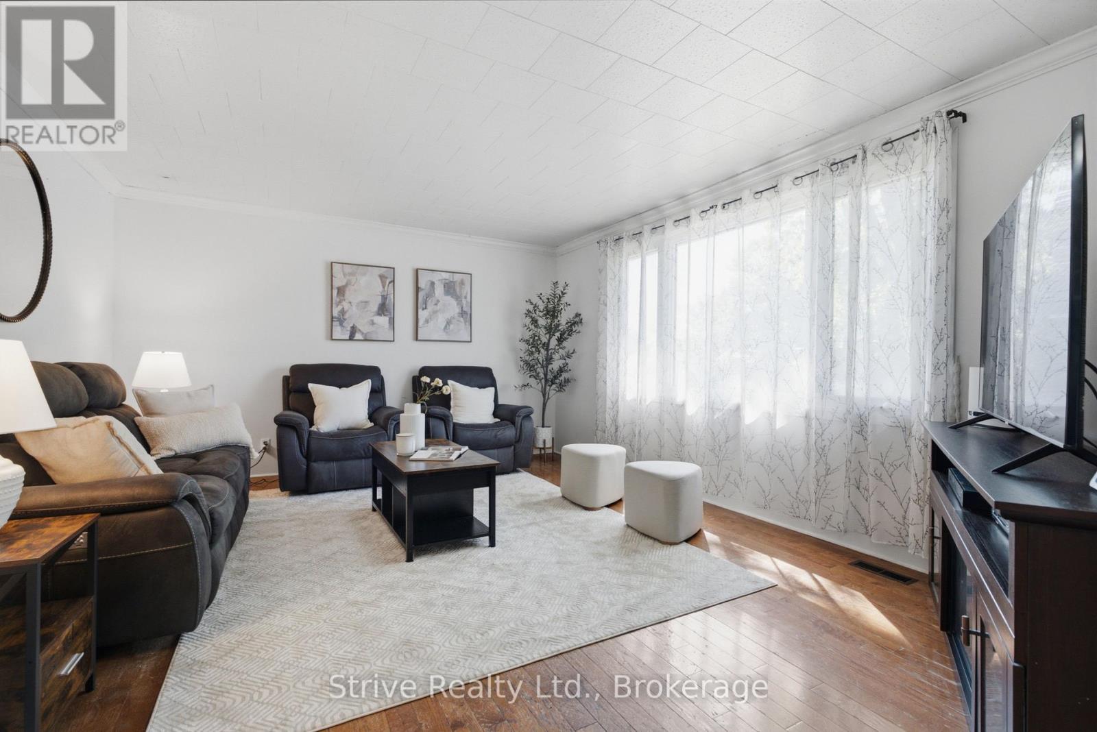 7 ADMIRAL ROAD - Image 9