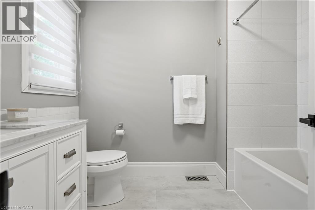 #27 525 BEECHWOOD Drive - 32