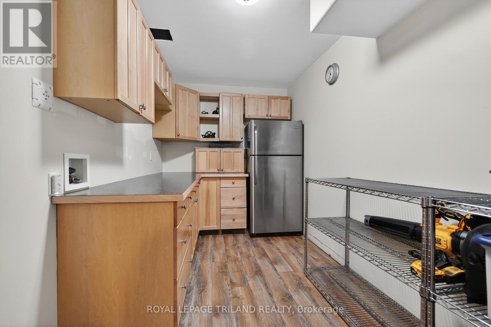 24 EARLSCOURT TERRACE - 24