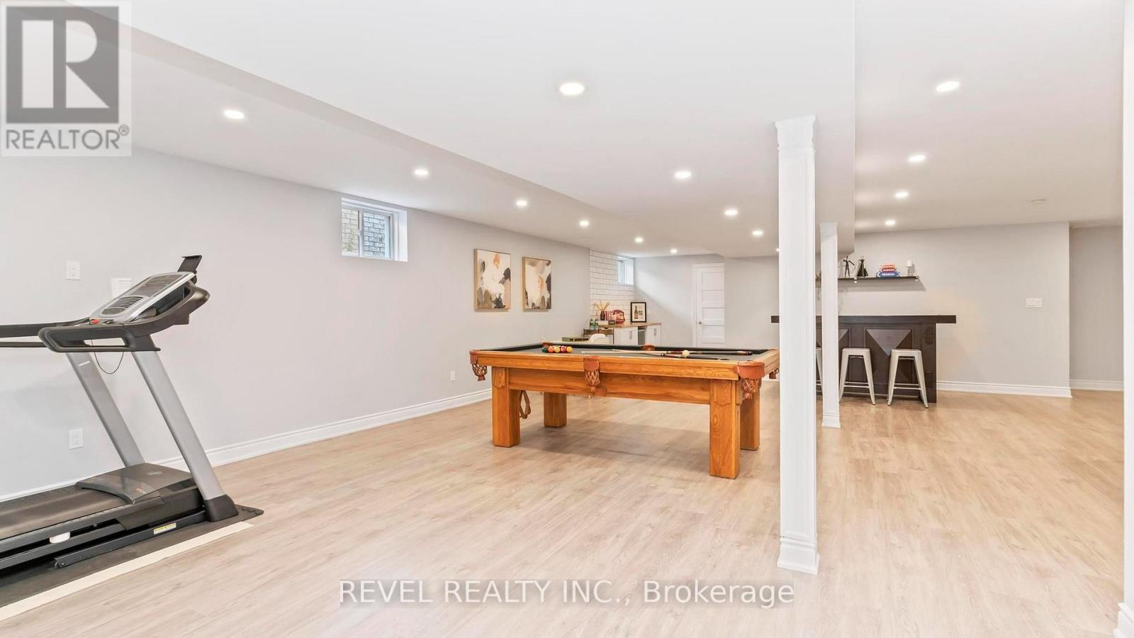 857 CRESTHAVEN CRESCENT - Image 33