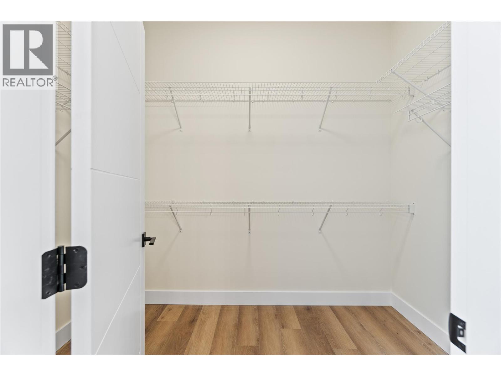 #1 231 20 Street NE - 22